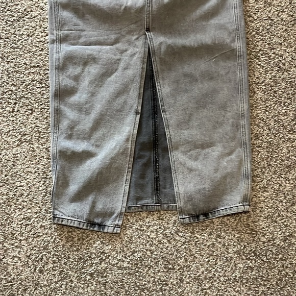 Adorable Jean skirt from Tilly’s!! - Picture 2 of 5